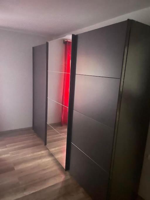 Ferienwohnung Outletcity Metzingen ميتسنغن المظهر الخارجي الصورة